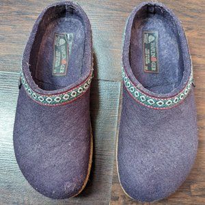 HAFLINGER Classic Grizzly Clog / Purple / Women's 8 (39)